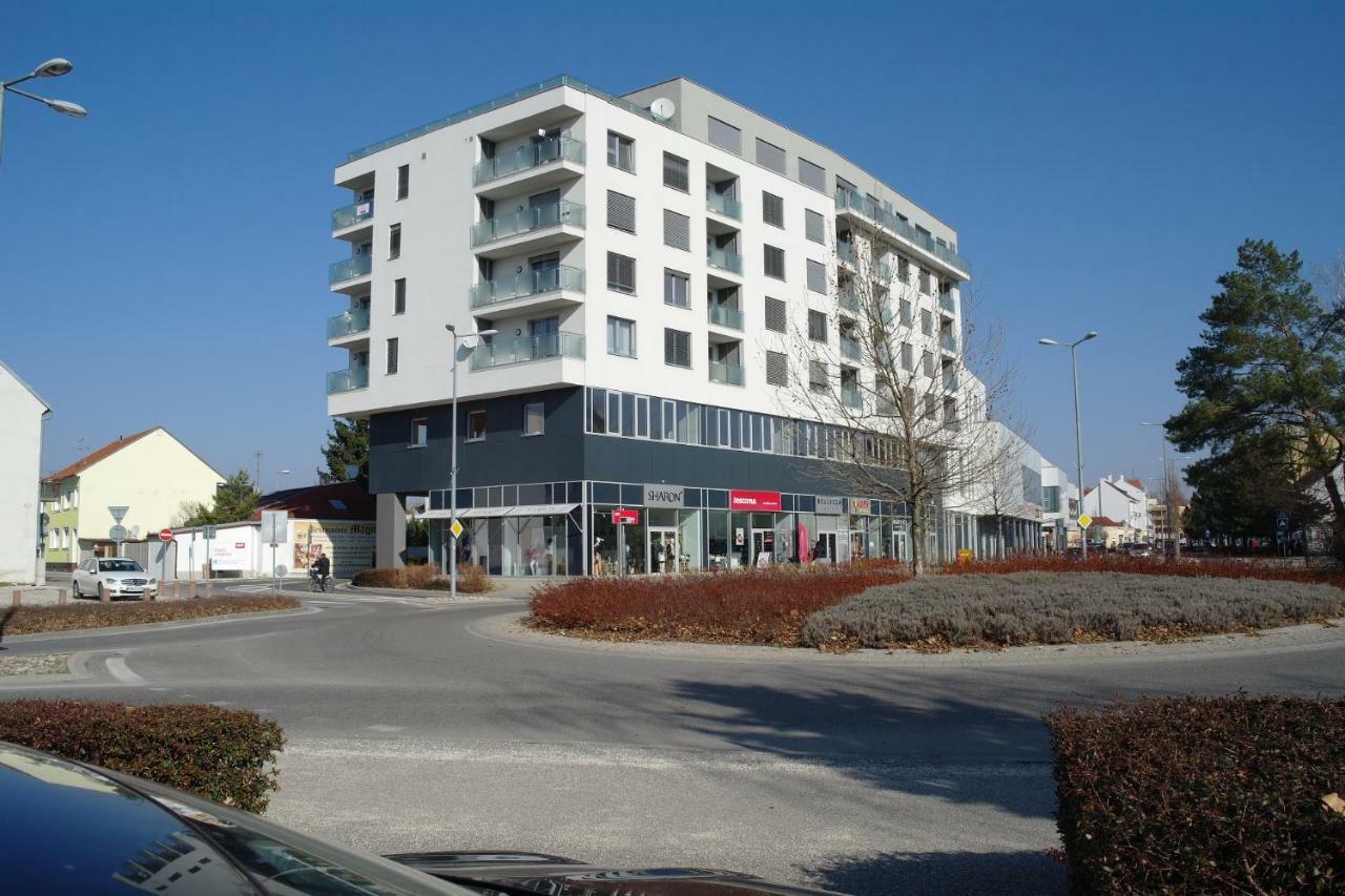 Apartman Centroom Piest'any Exterior photo